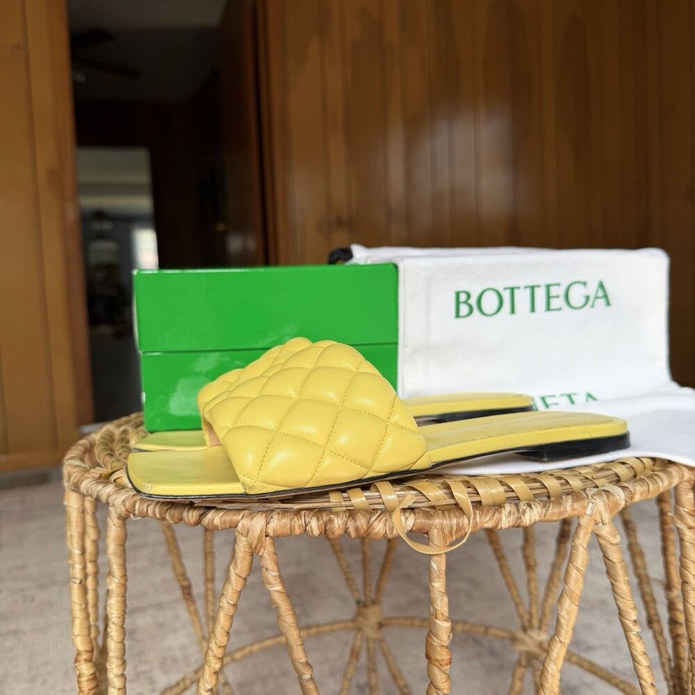 Bottega Veneta Padded Flat Slides Pear Yellow Quilted Leather Sandal EU 39 US 9 - Picture 4 of 16